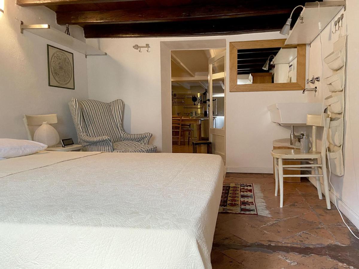 Fascinating Central Hideaway In A Physicist'S Home Комо Екстер'єр фото
