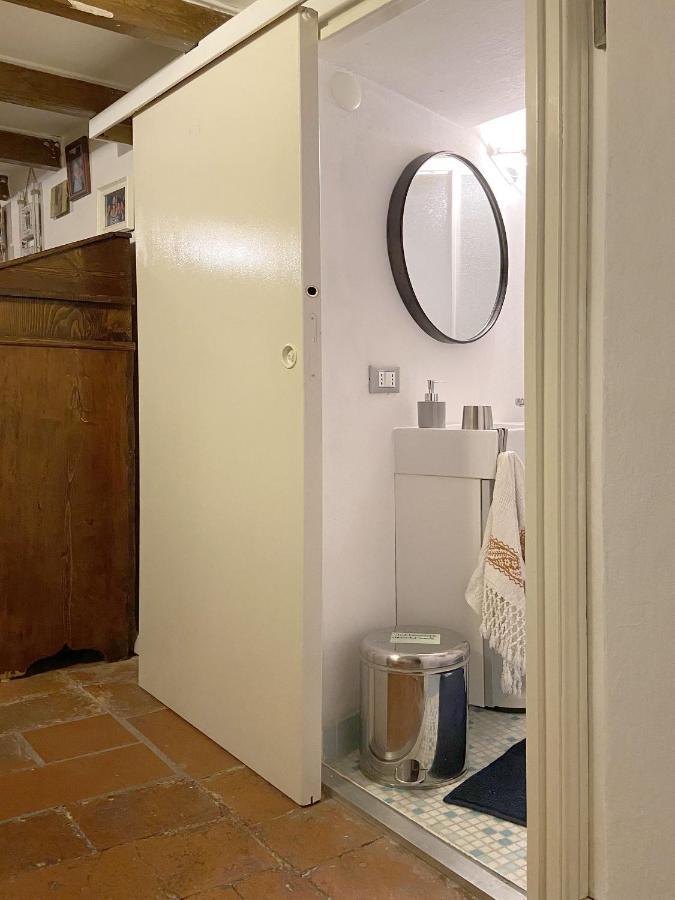 Fascinating Central Hideaway In A Physicist'S Home Комо Екстер'єр фото